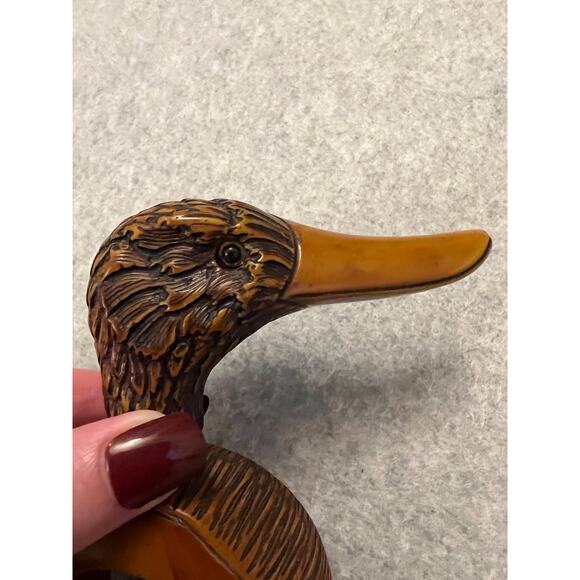 Stampealari Nutcracker Breaker Duck Head Molded Wood Effect Threaded Screw‎ - Picture 10 of 13